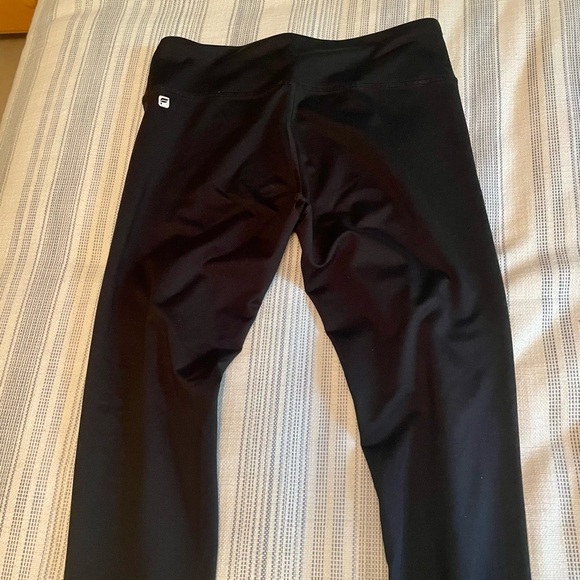 High-Waisted Powerhold leggings - Picture 2 of 6